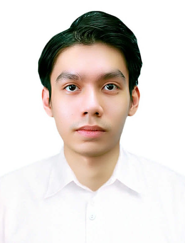 Lan Hoang Tran 사진